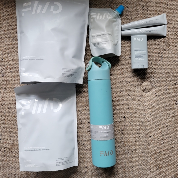 Forward with Design mauve backpack and beauty pack - Picture 9 of 10